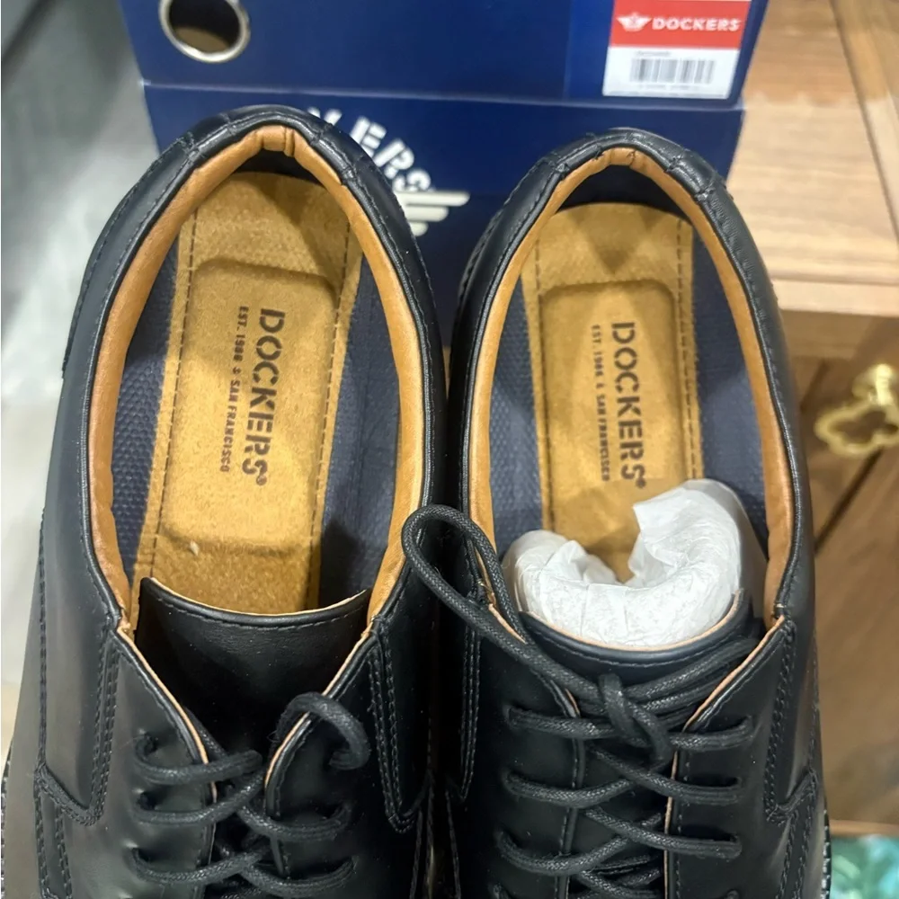 NIB Dockers Garfield Men's Black Oxford Dress Shoes 9